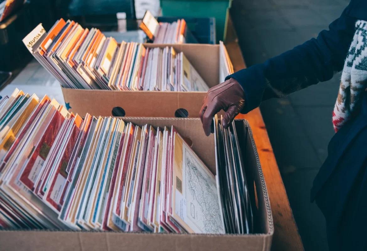 Brocantes De La Cote D'emeraude. Retrouvez l'agenda des brocantes et vide-greniers entre l'Ille et Vilaine et les Côtes d'Armor.