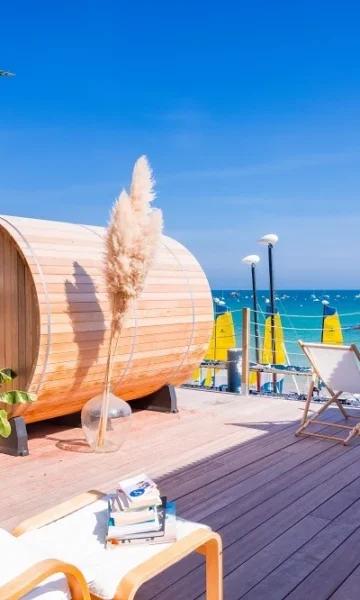 L'écospa L'île à Saint-Lunaire vous accueille au bord de la Grande Plage et propose un sauna avec une splendide vue mer et des formules massages bien-être.