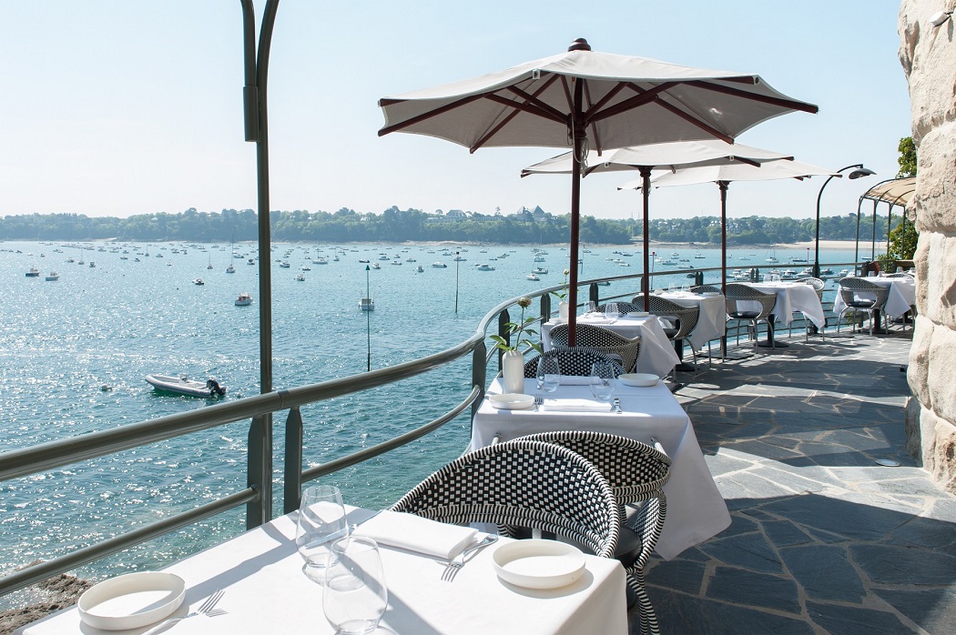 Restaurant Le Pourquoi Pas de l'hôtel Castelbrac. Hôtel 5 éoiles à Dinard, son restaurant a obtenu une étoile au guide Michelin. 
Credit Photo Gilles Trillard