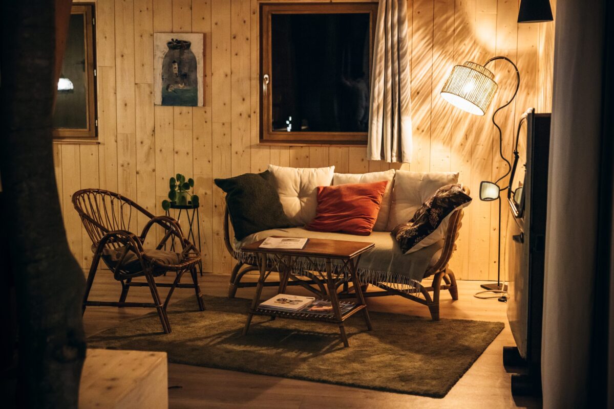 Intérieur cosy des Gîtes Cabanes Boem Pleurtuit Photo French Wanderers