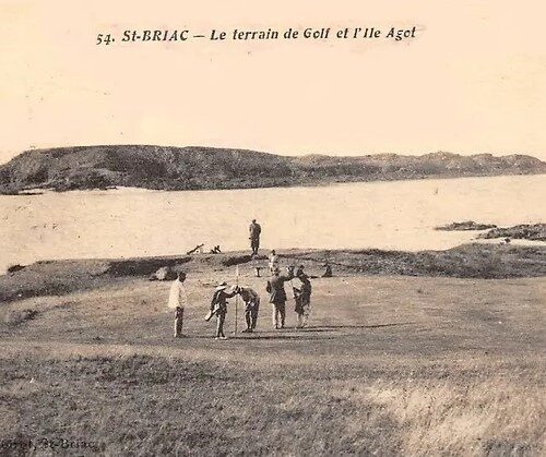 Crédit photo : Dinard Golf. Image d'archive du Dinard Golf à Saint-Briac-sur-Mer. L'un des plus anciens golfs de France.