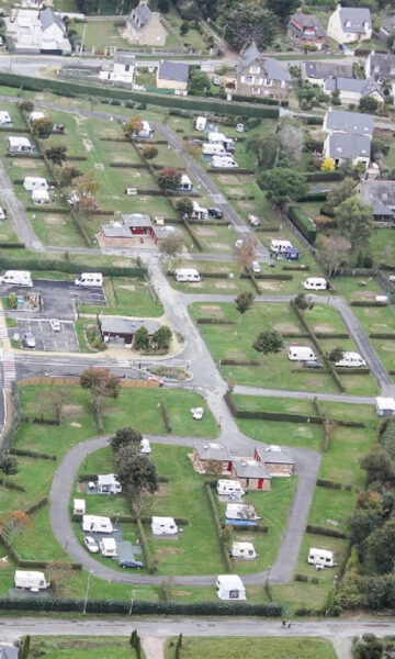 Camping Les Mielles Lancieux. Crédit Photo : Mairie De Lancieux.
Camping municipal situé à proximité des plages et du GR34.